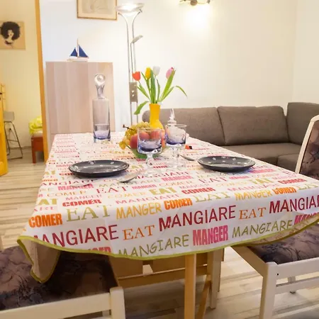 Apartment Modern Central Flat For 2